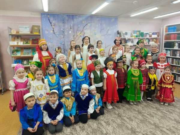 Литературный калейдоскоп «Сундучок краеведа»