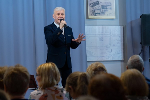 Концерт «ВЫ МНЕ НРАВИТЕСЬ, ВЗРОСЛАЯ ЖЕНЩИНА»