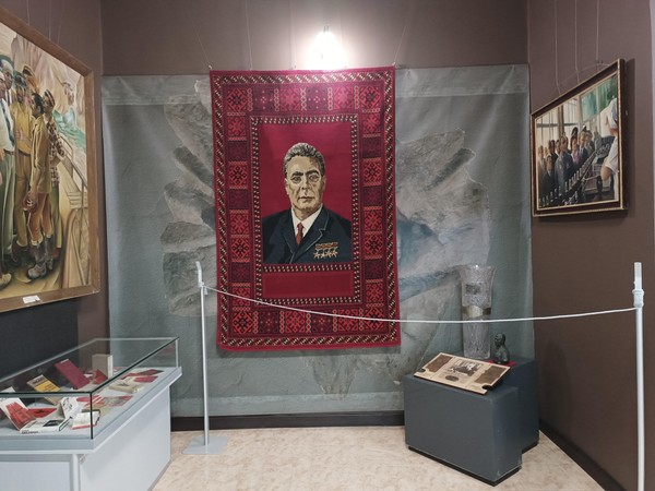 Выставка «Эпоха Л.И.Брежнева в истории Новороссийска»
