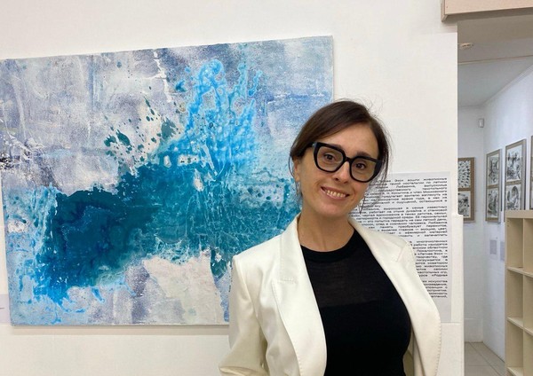 Выставка «Камень, ножницы, бумага»