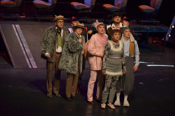 Спектакль «От винта!»