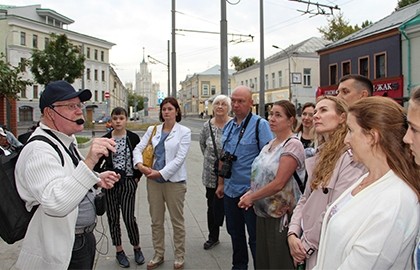 Но мы Истории не пишем. Крылов в Москве