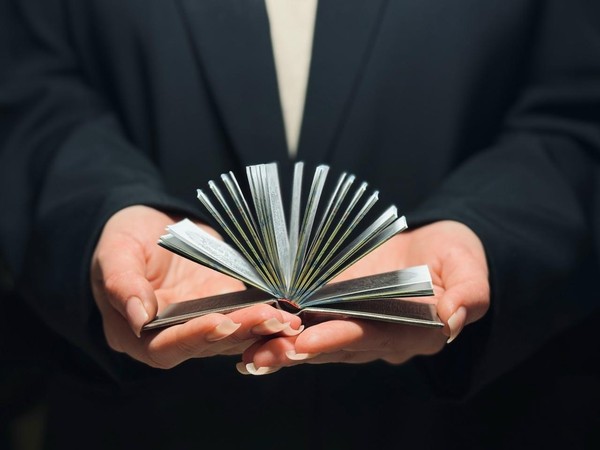 Интерактивная программа «Книжка на ладошке»
