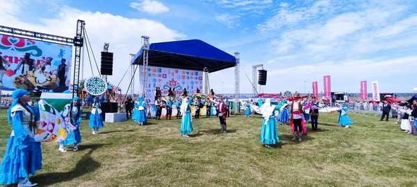 Национальный татарский праздник «Сабантуй» в парке Заречный
