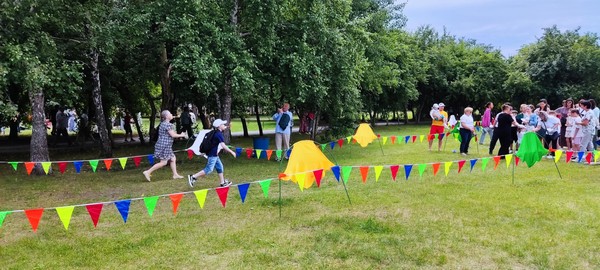 Национальные игры Сабантуя «Милли уенар» в парке Заречный