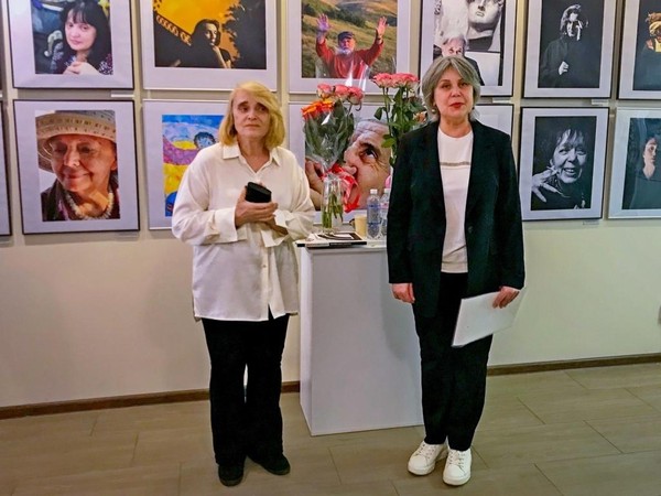 Экскурсия по выставке Маргариты Вороновой
