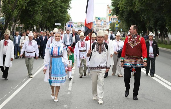 «Пеледыш пайрем» («Праздник цветов»)