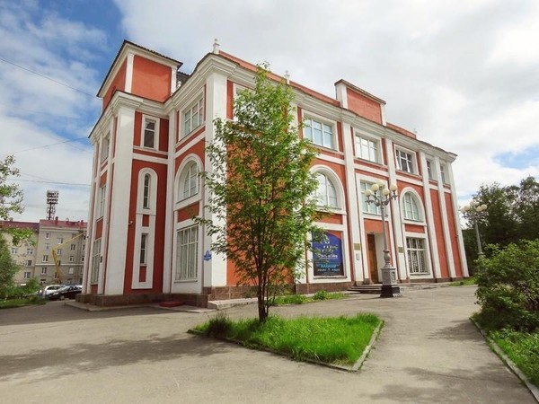 Экскурсия «Ажурный почерк мурманских фасадов»