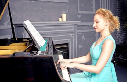 Салон с историей: Нувеллистъ №9 — концерт и экскурсия — СМИ XIX ВЕКА: Бумажная машина времени — вечеринка с фуршетом в музее на Невском