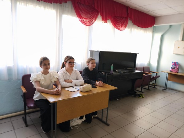 Познавательная программа по ПДД «Тайна дорожных знаков»