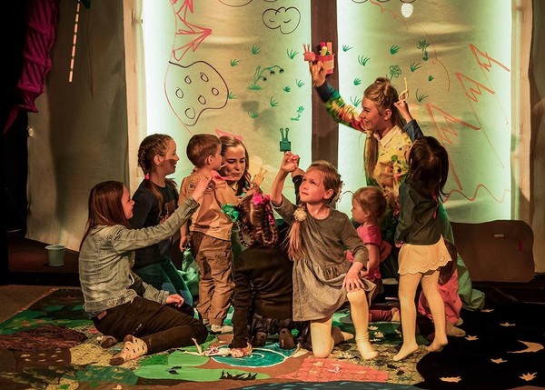 Спектакль «Улитка в домике»