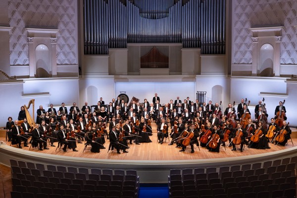 Оркестр Московской филармонии, Юрий Симонов, Пётр Акулов