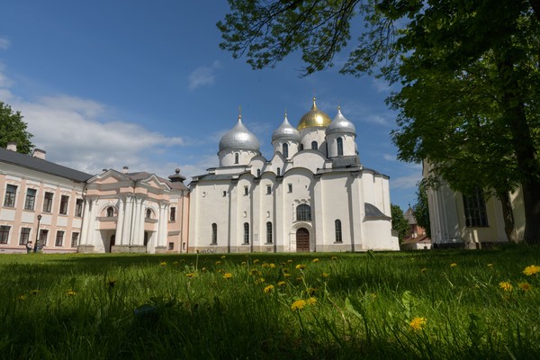 Где святая София, тут и Новгород