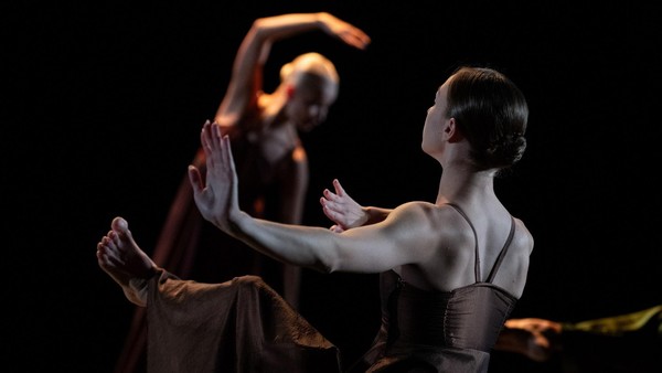 Спектакли «Шнитке: метаморфозы «Тысячелетие пути» и «Восемь русских песен»