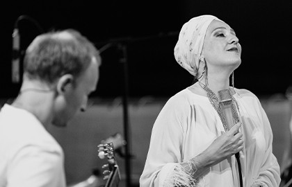 Магия свечей. «Голос, гитара и магия живого звучания»