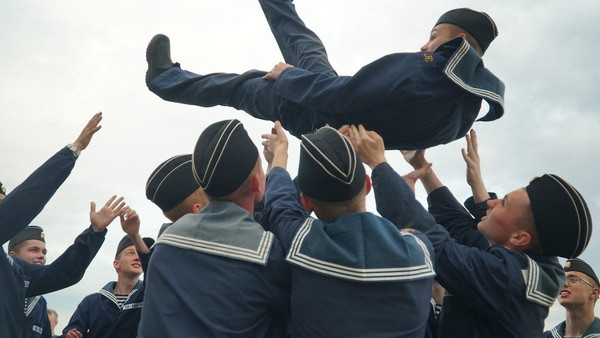 «День моряка» фильм «Нахимовцы. Янтарный берег»