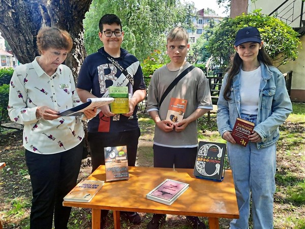 Литературно-развлекательная программа «На летней волне»