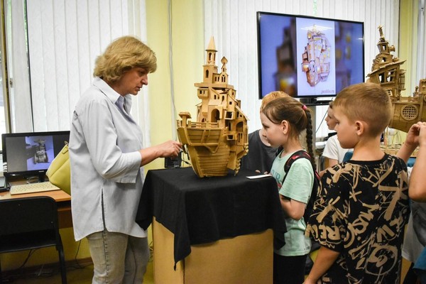 Выставка архитектурного макетирования «Картон как творчество»
