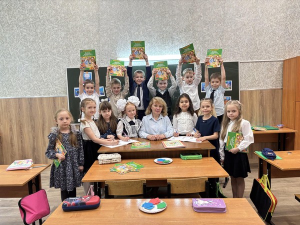 Открытое театрализованное занятие творческого коллектива «Знайки»