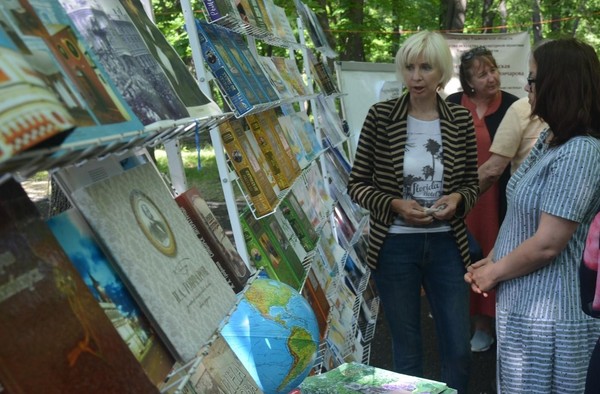 Открытый поэтический микрофон «Благов-клуб»