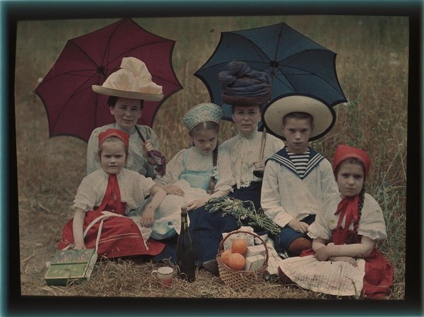 «Пётр Веденисов. Автохромы. 1909-1914» (предоставлено Мультимедиа Арт Музеем, Москва)