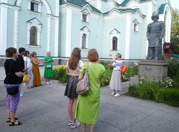 Пешеходная экскурсия «Здесь начинается город»