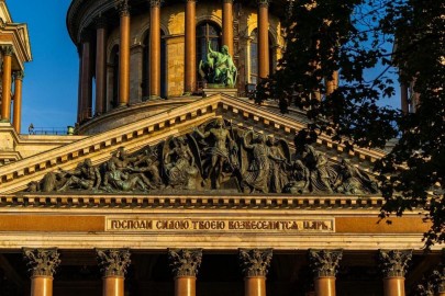 Обзорная экскурсия по Петербургу + билеты на колоннаду Исаакиевского собора