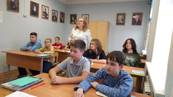 Проведение профилактических лекций-бесед по противодействию экстремизма, терроризма: «Учимся жить в многоликом мире»