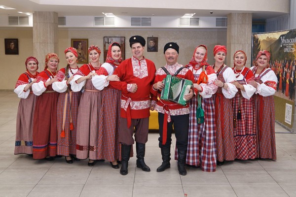 Ансамбль русской песни «Раздолье» Лейся, песня русская»