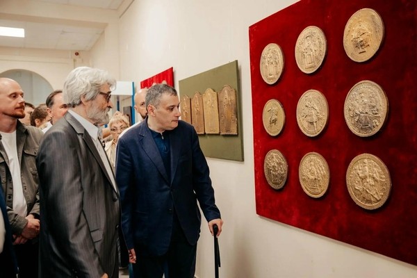 Экспозиция «В русле традиций»