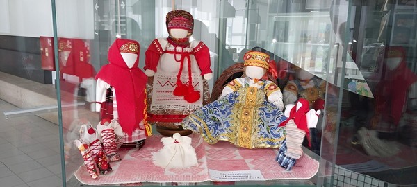 Выставка народных ремесел «Игровые куклы регионов России»