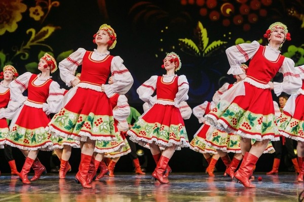 Знакомство с коллективами