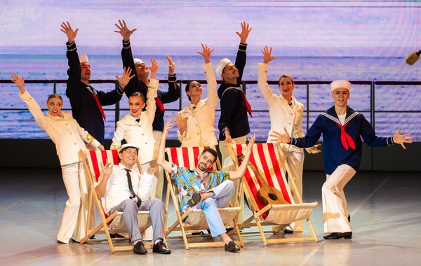 Спектакль «Операция «Бриллиантовая рука», или Старая контрабанда в новом гипсе»