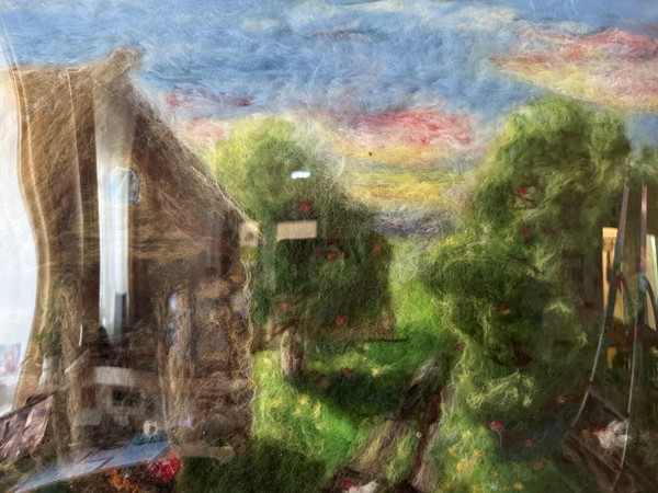 Выставка творческих работ в рамках проекта«Культура для школьников»работ«Здравствуй, лето»