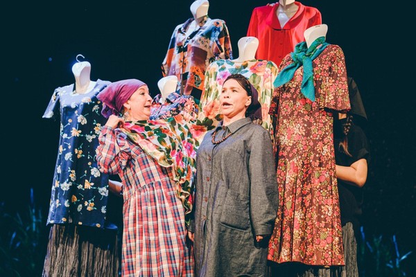 Спектакль «В пятницу вечером»