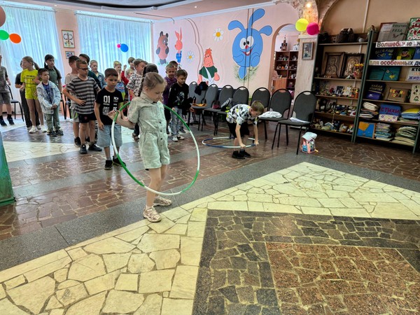 Игровая программа «Там, на неведомых дорожках»