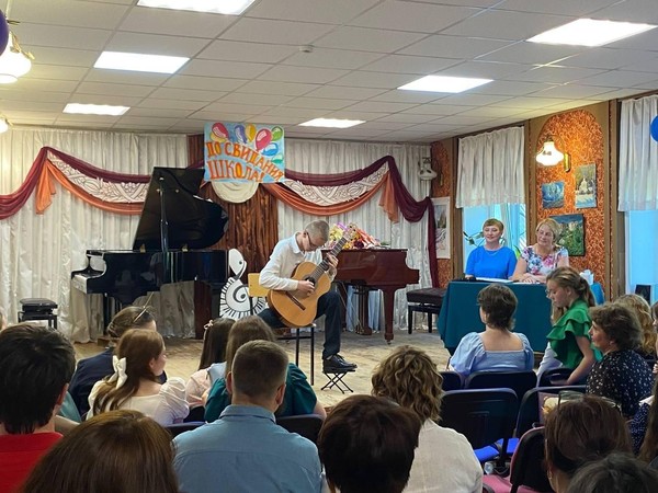 «Выпускной вечер»