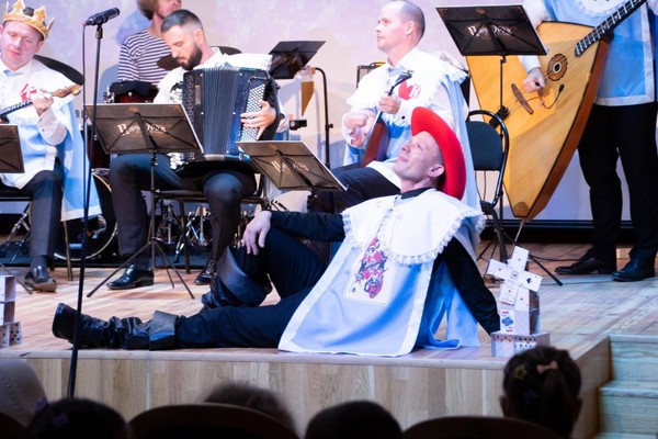 Спектакль «Кот в сапогах по-русски»