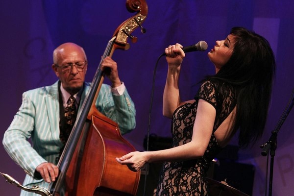 От романса к джазу. Юлия Касьян и Давид Голощёкин