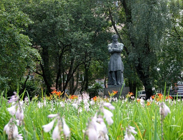 Пушкинский день России