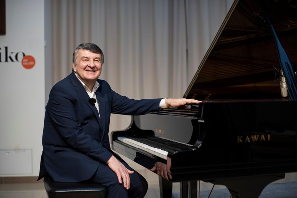 Лекция «Вселенная Баха»