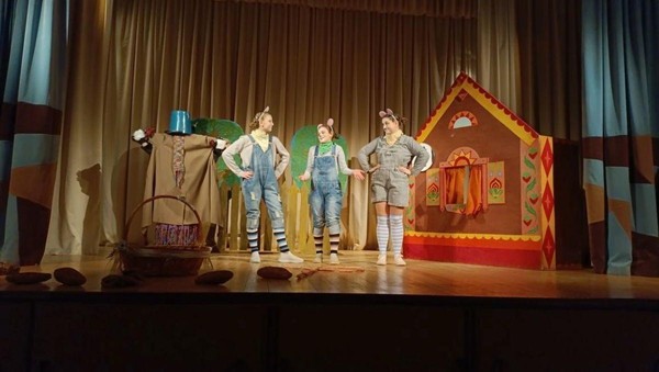 Спектакль «Кот наоборот»