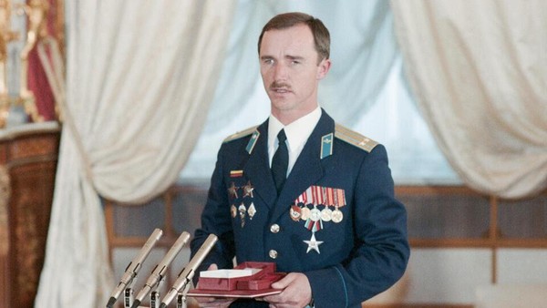 Тематическая беседа «Легендарные десантники Валерий Востротин»