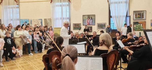 концерт Сочинского симфонического оркестра, посвященный Дню социального работника