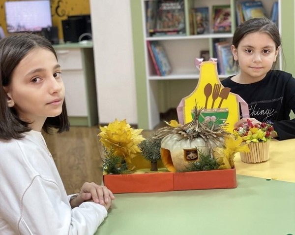 Выставка «Поделки и картинки»