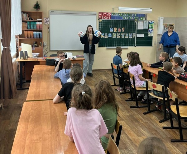 Библио-игра «Ключ от ворот детства»