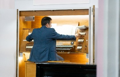 Орган без галстука