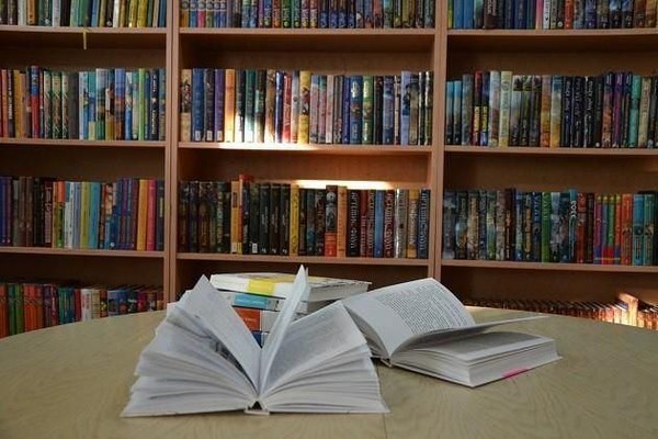 Литературный час «Повелитель ветров и сказок»