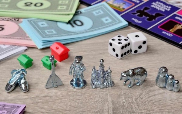 Настольная игра «Монополия»