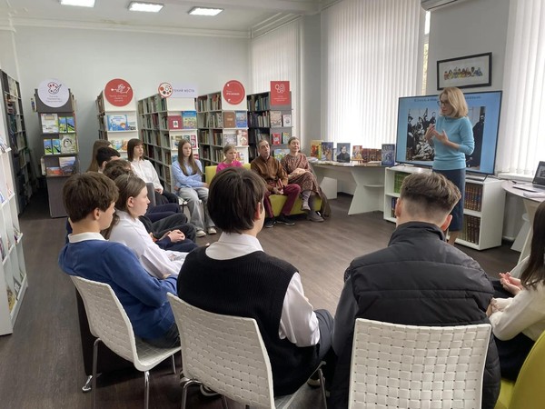 Книжный путеводитель «Читай не хочу»